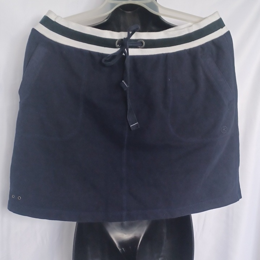 Converse one star Navy skirt. Super comfy!